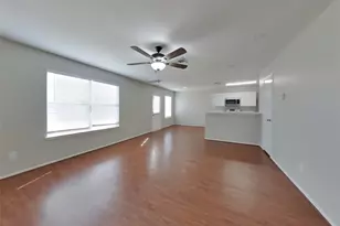 8227 Radial Ct, Rosharon, TX 77583 - Photo 3