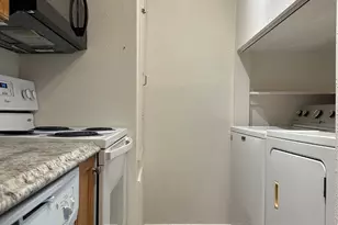 744 Memorial Mews St, Houston, TX 77079 - Photo 3