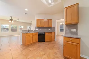 18315 Grove Brook Ln, Cypress, TX 77429 - Photo 9