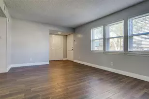 10458 Hammerly Blvd, Houston, TX 77043 - Photo 3