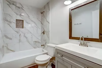 10458 Hammerly Boulevard #66, Houston, TX 77043 - Photo 9