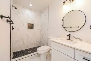 5019 Stillbrooke Dr, Houston, TX 77035 - Photo 15
