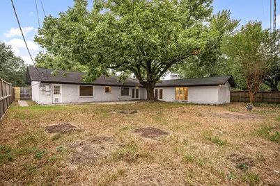 1900 Amy Drive, Baytown, TX 77520 - Photo 31