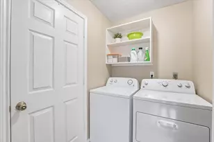 7219 Pembrough Ln, Katy, TX 77494 - Photo 11