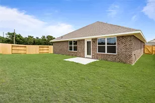 2257 W Post Oak Cir, Dayton, TX 77535 - Photo 25