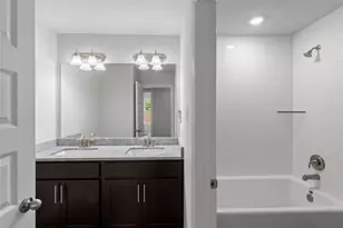 2257 W Post Oak Cir, Dayton, TX 77535 - Photo 19