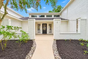 109 Dorado Dr, Friendswood, TX 77546 - Photo 3