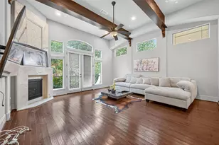 1821 W 24th St, Houston, TX 77008 - Photo 9