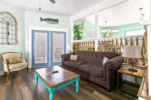 319 Pompano Ln, Freeport, TX 77541 - Photo 7