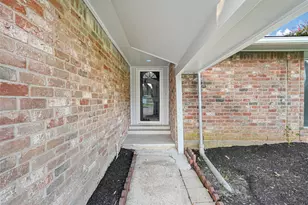 10554 Quail Ridge Ln, Sugar Land, TX 77498 - Photo 3