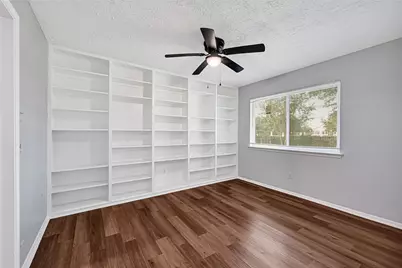10554 Quail Ridge Lane, Sugar Land, TX 77498 - Photo 17