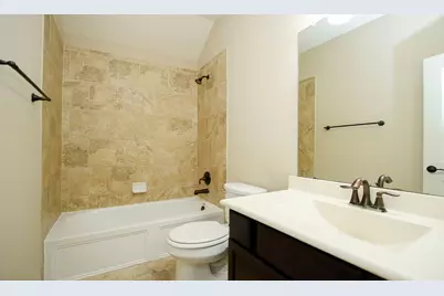 13827 Slate Mountain Lane, Houston, TX 77044 - Photo 33