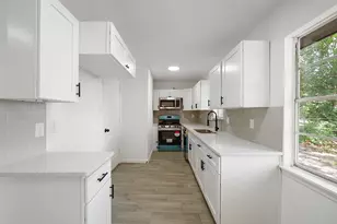 3607 Marchant Rd, Houston, TX 77047 - Photo 9