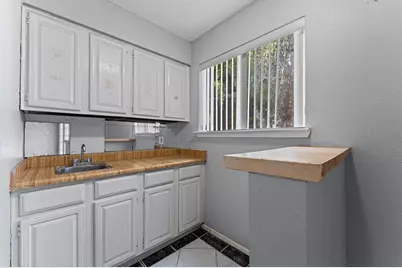 7607 Secretariat Lane, Houston, TX 77071 - Photo 15