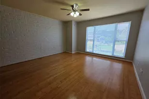 4519 Kingston Harbor Dr, Seabrook, TX 77586 - Photo 9
