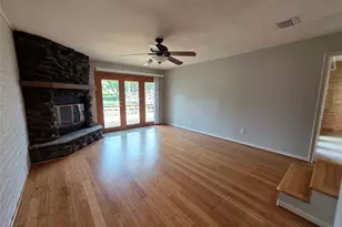 4519 Kingston Harbor Dr, Seabrook, TX 77586 - Photo 3