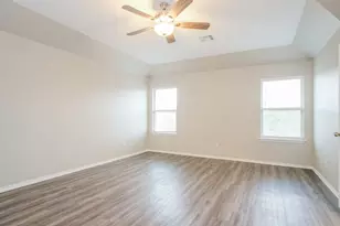 3651 Sandy Brook Dr, Round Rock, TX 78665 - Photo 7