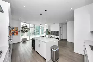 4521 San Felipe St, Houston, TX 77027 - Photo 9