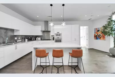 4521 San Felipe Street #1904, Houston, TX 77027 - Photo 3