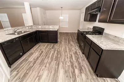 915 Dancing Sun Court, Baytown, TX 77521 - Photo 7