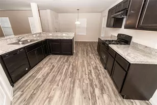 915 Dancing Sun Court, Baytown, TX 77521 - Photo 7