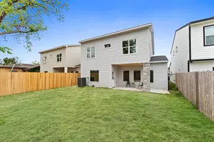 514 Melbourne St, Houston, TX 77022 - Photo 5