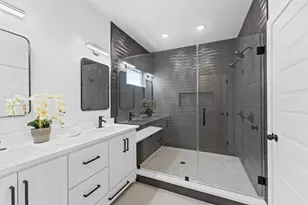 514 Melbourne St, Houston, TX 77022 - Photo 3