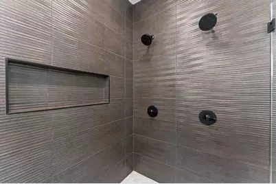 514 Melbourne Street #A, Houston, TX 77022 - Photo 21