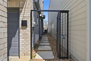 4515 Teton St, Houston, TX 77051 - Photo 3