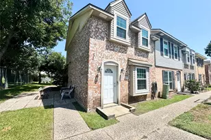 1911 Sherwood Forest St, Houston, TX 77043 - Photo 1
