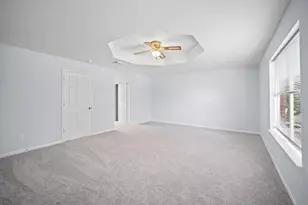 9366 Corner Oaks Ln, Houston, TX 77036 - Photo 19