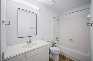 9366 Corner Oaks Ln, Houston, TX 77036 - Photo 29