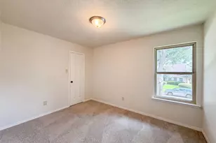 8119 Silent Cedars Dr, Houston, TX 77095 - Photo 11