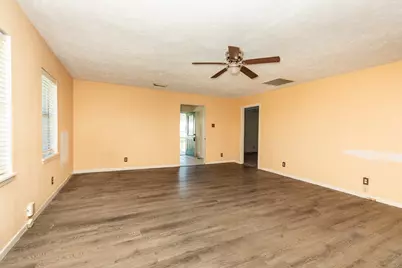 910 Monument Drive, Surfside Beach, TX 77541 - Photo 9