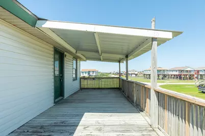 910 Monument Drive, Surfside Beach, TX 77541 - Photo 5