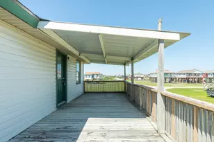 910 Monument Dr, Surfside Beach, TX 77541 - Photo 5