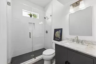 1645 Kipling St, Houston, TX 77006 - Photo 25