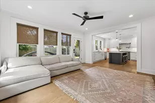 1645 Kipling St, Houston, TX 77006 - Photo 9