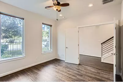 126 Pierce Street, Houston, TX 77002 - Photo 11