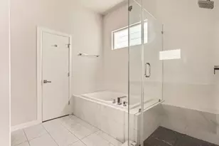 126 Pierce St, Houston, TX 77002 - Photo 17