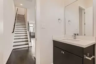126 Pierce St, Houston, TX 77002 - Photo 13