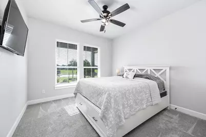 800 Greystone Lane, Angleton, TX 77515 - Photo 31