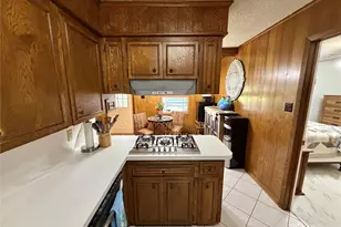 1710 N Rd, Lake Jackson, TX 77566 - Photo 11