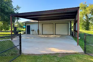 1710 N Rd, Lake Jackson, TX 77566 - Photo 21