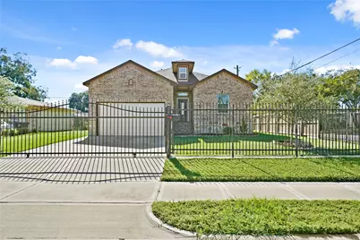 5602 Belmark Street, Houston, TX 77033 - Photo 27