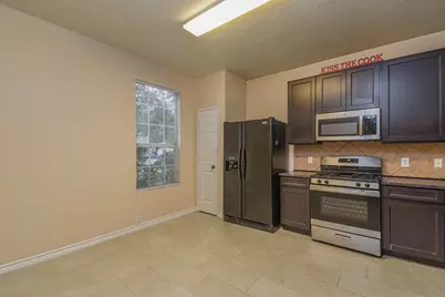 29704 Sullivan Oaks Drive, Spring, TX 77386 - Photo 3