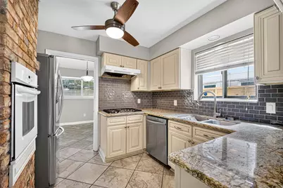 6038 Cartagena Street, Houston, TX 77035 - Photo 19