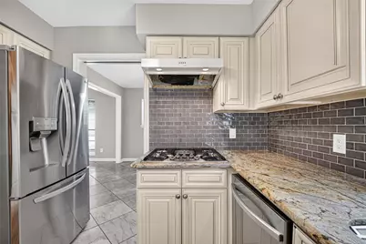 6038 Cartagena Street, Houston, TX 77035 - Photo 21