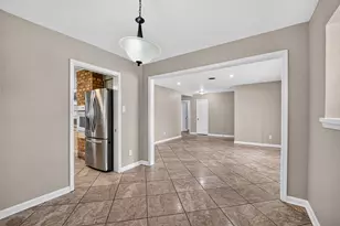 6038 Cartagena St, Houston, TX 77035 - Photo 13