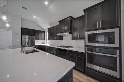 8303 Mt Washburn Court, Porter, TX 77365 - Photo 7